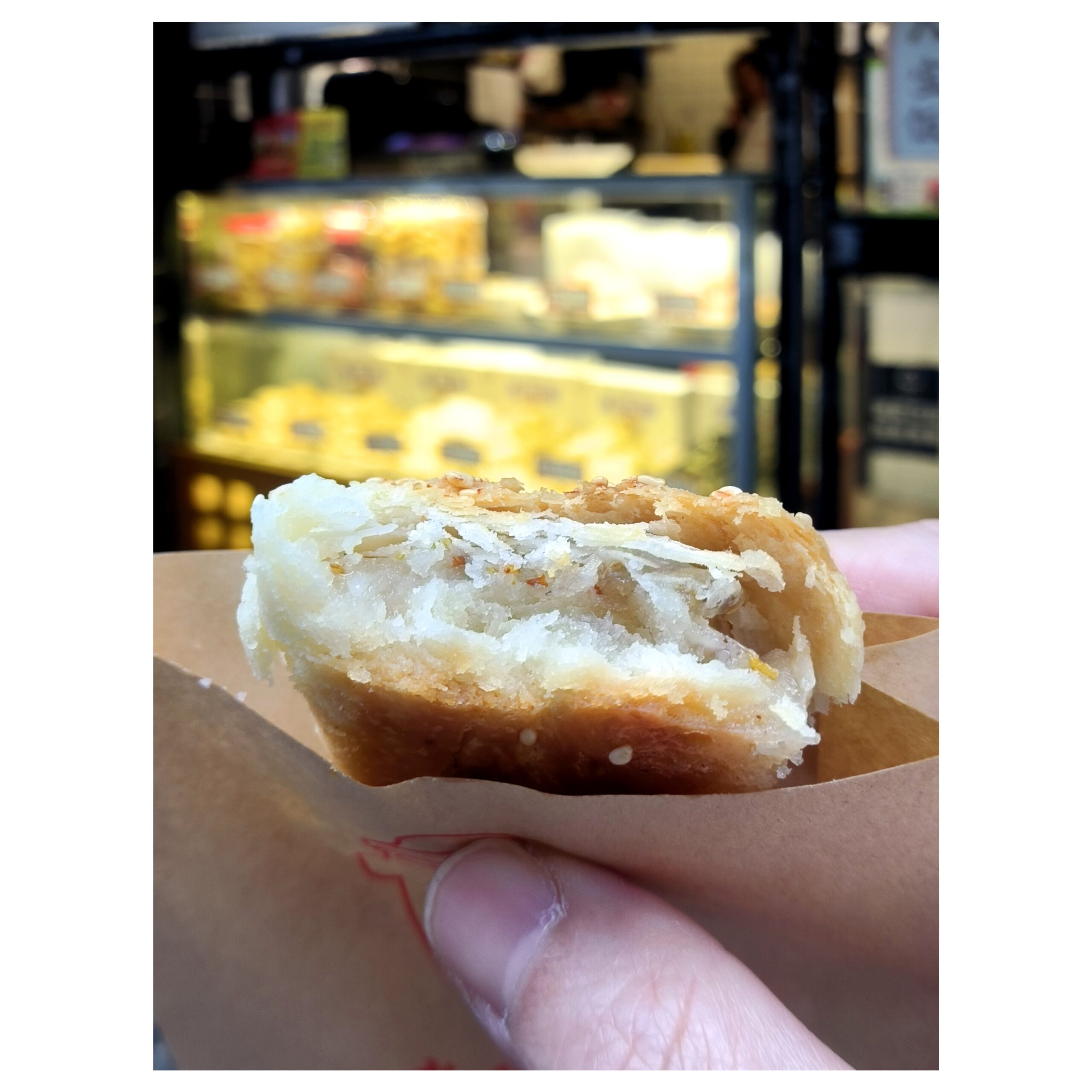 Shanghainese Sweet Osmanthus Crabshell Pastry Bite