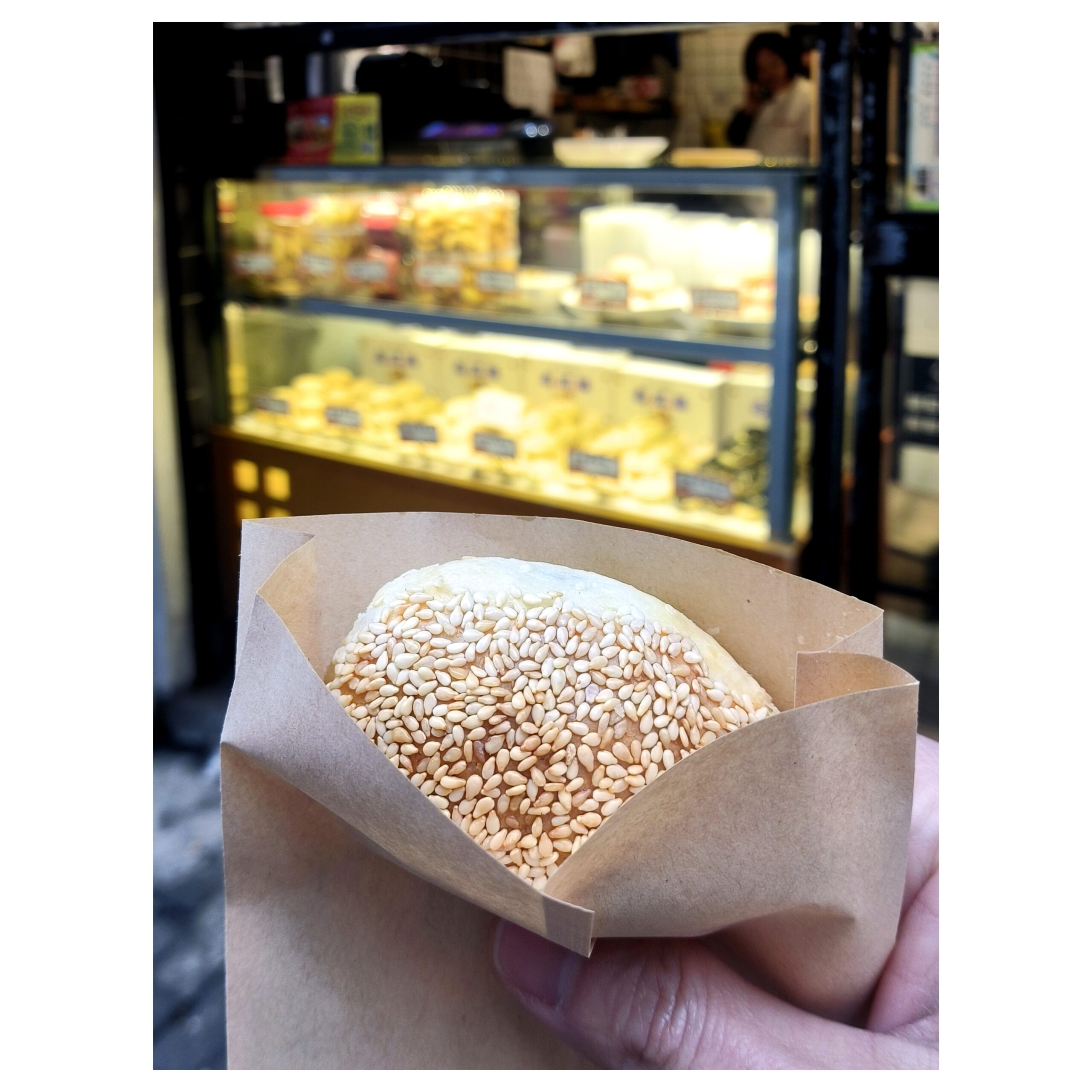 Shanghainese Sweet Osmanthus Crabshell Pastry